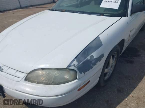 1998 Chevrolet Lumina LS with VIN 2G1WL52M8W9113930, listed as a IAAI auction lot 41886934 with 209,293 mi miles and . Bid and sale history available at DreamBid. Image 13.