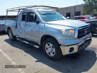 2012 Toyota Tundra z VIN 5TFRY5F12CX130306, wystawiony jako IAAI lot #42409846 z przebiegiem 183 273 mil mil oraz . Historia ofert i sprzedaży dostępna na DreamBid. Obrazek 1.