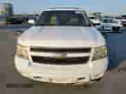 2009 Chevrolet Suburban 1LT z VIN 1GNFC26J09R147755, wystawiony jako Copart lot #72418304 z przebiegiem 239 660 mil mil oraz Szkoda całkowita • Salvage title. Historia ofert i sprzedaży dostępna na DreamBid. Obrazek 5.