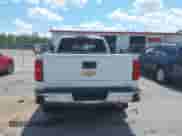 2015 Chevrolet Silverado 2500HD LTZ z VIN 1GC1CWEG9FF126514, wystawiony jako IAAI lot #41897687 z przebiegiem 207 231 mil mil oraz . Historia ofert i sprzedaży dostępna na DreamBid. Obrazek 16.