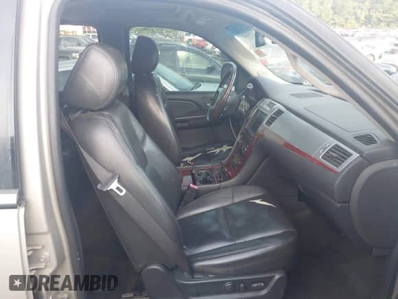 2007 Cadillac Escalade с VIN 1GYFK63897R333886, выставлен на аукционе IAAI как лот 42780609 с пробегом 273 039 миль миль и . История ставок и продаж доступна на DreamBid. Изображение 5.