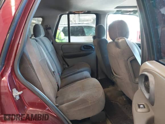 2004 Chevrolet TrailBlazer LS with VIN 1GNDT13S542446593, listed as a IAAI auction lot 41618585 with 178,284 mi miles and . Bid and sale history available at DreamBid. Image 8.
