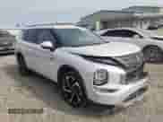 2023 Mitsubishi Outlander SE z VIN JA4T5UA97PZ040093, wystawiony jako Copart lot #47107095 z przebiegiem 58 344 mil mil oraz Nie do naprawy • Non repairable. Historia ofert i sprzedaży dostępna na DreamBid. Obrazek 4.