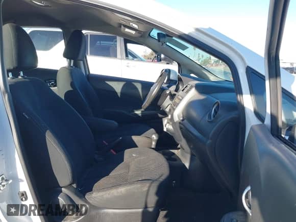 2014 Nissan Note SV with VIN 3N1CE2CP6EL420216, listed as a IAAI auction lot 43486601 with 203,544 mi miles and . Bid and sale history available at DreamBid. Image 5.