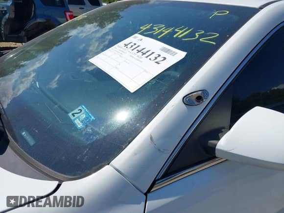 2016 Chevrolet Impala Police Police with VIN 2G1WD5E39G1123950, listed as a IAAI auction lot 43144132 with 208,711 mi miles and . Bid and sale history available at DreamBid. Image 17.