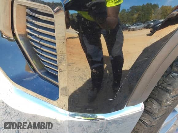 2019 GMC Sierra 1500 SLE with VIN 1GTR9BED5KZ342112, listed as a IAAI auction lot 43531746 with 118,719 mi miles and . Bid and sale history available at DreamBid. Image 19.