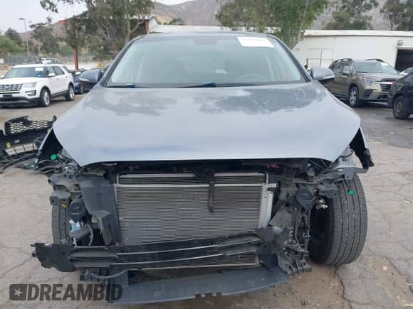 2020 Kia Sorento LX with VIN 5XYPG4A39LG669053, listed as a IAAI auction lot 42371689 with 58,952 mi miles and . Bid and sale history available at DreamBid. Image 13.