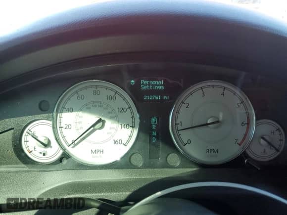 2007 Chrysler 300 C z VIN 2C3KA63H77H813579, wystawiony jako Copart lot #84044905 z przebiegiem 212 751 mil mil oraz Szkoda całkowita • Salvage title. Historia ofert i sprzedaży dostępna na DreamBid. Obrazek 9.