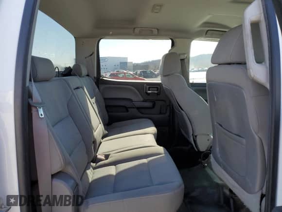 2015 Chevrolet Silverado 3500HD Work Truck с VIN 1GC4KYCG2FF580800, выставлен на аукционе Copart как лот 42622725 с пробегом 182 715 миль миль и Списание • Salvage title. История ставок и продаж доступна на DreamBid. Изображение 10.