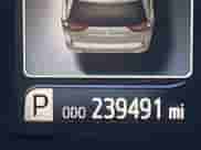 2015 Toyota Sienna SE Premium z VIN 5TDXK3DC9FS618440, wystawiony jako IAAI lot #43312485 z przebiegiem 239 491 mil mil oraz . Historia ofert i sprzedaży dostępna na DreamBid. Obrazek 15.