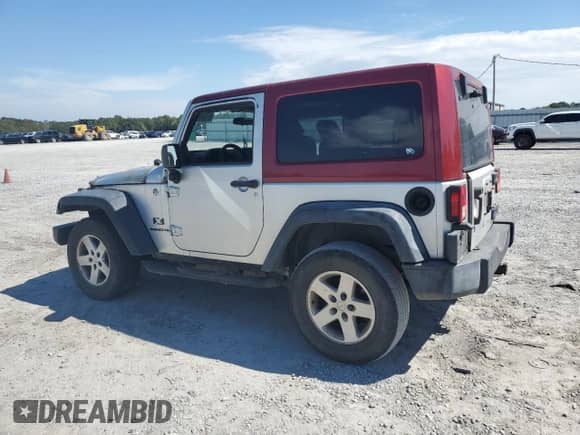 2008 Jeep Wrangler X с VIN 1J4FA241X8L567584, выставлен на аукционе Copart как лот 81886935 с пробегом Не указан миль и Списание • Salvage title. История ставок и продаж доступна на DreamBid. Изображение 2.
