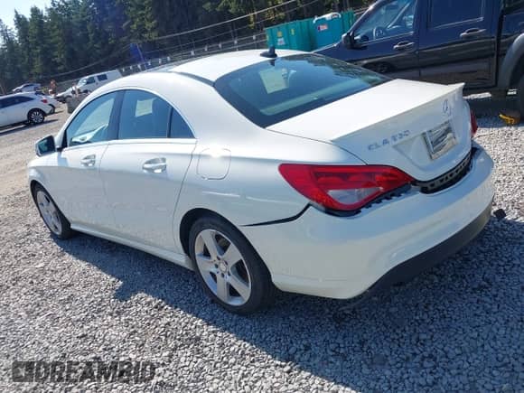 2016 Mercedes-Benz CLA 250 with VIN WDDSJ4GB2GN372656, listed as a IAAI auction lot 43252603 with 140,978 mi miles and . Bid and sale history available at DreamBid. Image 3.