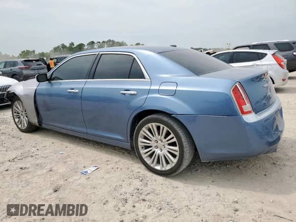 2011 Chrysler 300 C с VIN 2C3CA6CT8BH598571, выставлен на аукционе Copart как лот 67258255 с пробегом 175 161 миль миль и Списание • Salvage title. История ставок и продаж доступна на DreamBid. Изображение 2.