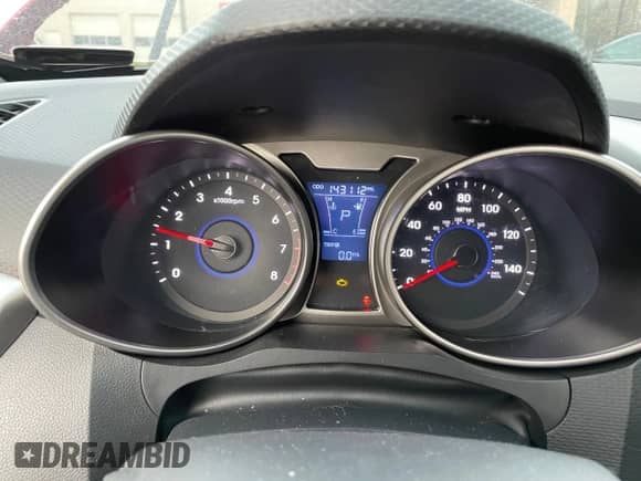 2015 Hyundai Veloster z VIN KMHTC6AD0FU238274, wystawiony jako Copart lot #45174464 z przebiegiem 143 112 mil mil oraz . Historia ofert i sprzedaży dostępna na DreamBid. Obrazek 8.