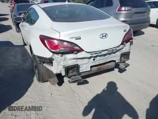 2013 Hyundai Genesis Coupe Premium с VIN KMHHT6KD4DU102148, выставлен на аукционе IAAI как лот 43327601 с пробегом 162 481 миль миль и . История ставок и продаж доступна на DreamBid. Изображение 6.