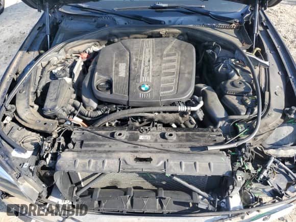 2015 BMW 5 Series 535d xDrive z VIN WBAFV3C58FD686436, wystawiony jako Copart lot #65729355 z przebiegiem 222 632 mil mil oraz Czysty tytuł • Clean title. Historia ofert i sprzedaży dostępna na DreamBid. Obrazek 11.