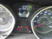 2013 Hyundai Elantra GLS z VIN KMHDH4AE6DU569067, wystawiony jako IAAI lot #42717649 z przebiegiem 122 915 mil mil oraz . Historia ofert i sprzedaży dostępna na DreamBid. Obrazek 15.