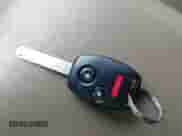 2006 Honda Pilot EX-L with VIN 2HKYF18646H558848, listed as a IAAI auction lot 43510225 with 225,289 mi miles and . Bid and sale history available at DreamBid. Image 11.