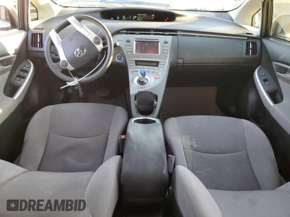 2015 Toyota Prius Persona Series с VIN JTDKN3DU2F0468426, выставлен на аукционе Copart как лот 85394605 с пробегом 142 653 миль миль и Списание • Salvage title. История ставок и продаж доступна на DreamBid. Изображение 8.