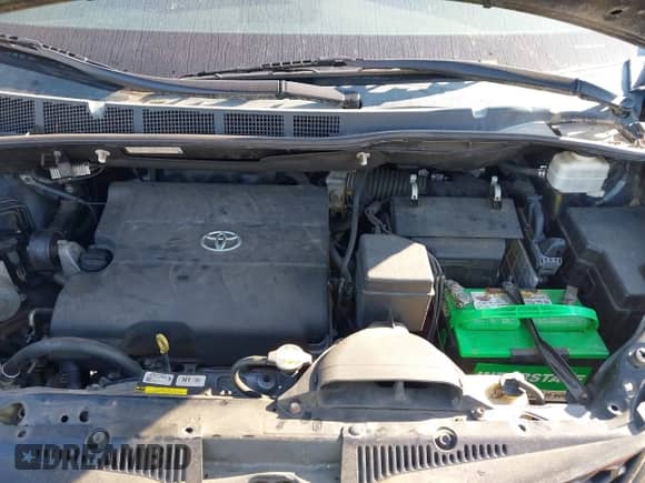 2014 Toyota Sienna SE with VIN 5TDXK3DC3ES494700, listed as a IAAI auction lot 42406747 with 73,410 mi miles and . Bid and sale history available at DreamBid. Image 10.