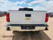 2018 Chevrolet Silverado 1500 LT z VIN 1GCRCREH5JZ291559, wystawiony jako Copart lot #62275965 z przebiegiem 108 529 mil mil oraz Czysty tytuł • Clean title. Historia ofert i sprzedaży dostępna na DreamBid. Obrazek 6.