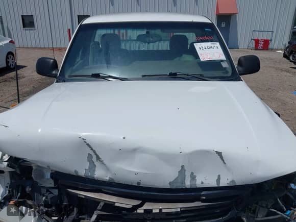 2007 GMC Sierra 1500 Work Truck z VIN 3GTEC14X07G163800, wystawiony jako IAAI lot #42448674 z przebiegiem 294 646 mil mil oraz . Historia ofert i sprzedaży dostępna na DreamBid. Obrazek 10.