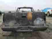 1998 GMC Sierra 1500 z VIN 1GTEC14W8WZ535356, wystawiony jako Copart lot #85422894 z przebiegiem Nie podano mil oraz Nie do naprawy • Non repairable. Historia ofert i sprzedaży dostępna na DreamBid. Obrazek 6.