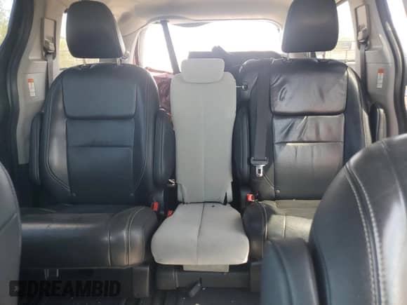 2018 Toyota Sienna SE with VIN 5TDXZ3DC0JS950948, listed as a Copart auction lot 63802665 with 128,342 mi miles and Salvage title. Bid and sale history available at DreamBid. Image 10.