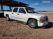 2006 GMC Sierra 1500 SLE1 z VIN 2GTEC13T361188289, wystawiony jako Copart lot #80746305 z przebiegiem 204 566 mil mil oraz Szkoda całkowita • Salvage title. Historia ofert i sprzedaży dostępna na DreamBid. Obrazek 4.