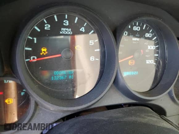 2012 Chevrolet Silverado 1500 Work Truck z VIN 3GCPKPEA0CG138219, wystawiony jako Copart lot #61843135 z przebiegiem 132 367 mil mil oraz Szkoda całkowita • Salvage title. Historia ofert i sprzedaży dostępna na DreamBid. Obrazek 9.