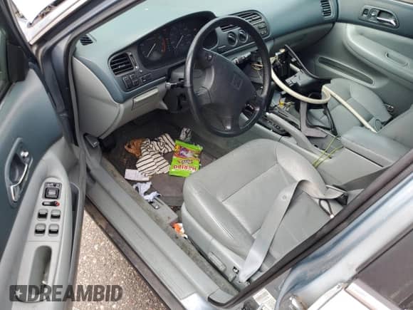 1995 Honda Accord with VIN 1HGCE6660SA003024, listed as a Copart auction lot 66928635 with 95,299 mi miles and Salvage title. Bid and sale history available at DreamBid. Image 8.