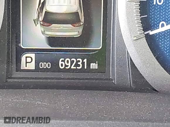 2019 Toyota Sienna XLE Auto Access Seat with VIN 5TDYZ3DC5KS983059, listed as a IAAI auction lot 42505168 with 69,231 mi miles and . Bid and sale history available at DreamBid. Image 15.