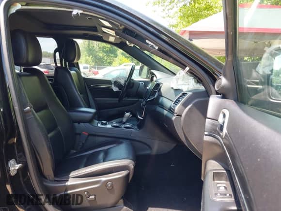 2020 Jeep Grand Cherokee Limited X with VIN 1C4RJFBG8LC445431, listed as a IAAI auction lot 42691431 with 55,620 mi miles and . Bid and sale history available at DreamBid. Image 5.