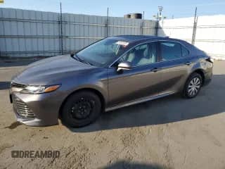 2020 Toyota Camry Hybrid LE with VIN 4T1E31AK7LU545446, listed as a Copart auction lot 81840105 with 62,162 mi miles and Salvage title. Bid and sale history available at DreamBid. Image 1.