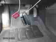 2014 Chevrolet Cruze 1LT z VIN 1G1PC5SB8E7297057, wystawiony jako IAAI lot #43383534 z przebiegiem 196 127 mil mil oraz . Historia ofert i sprzedaży dostępna na DreamBid. Obrazek 11.