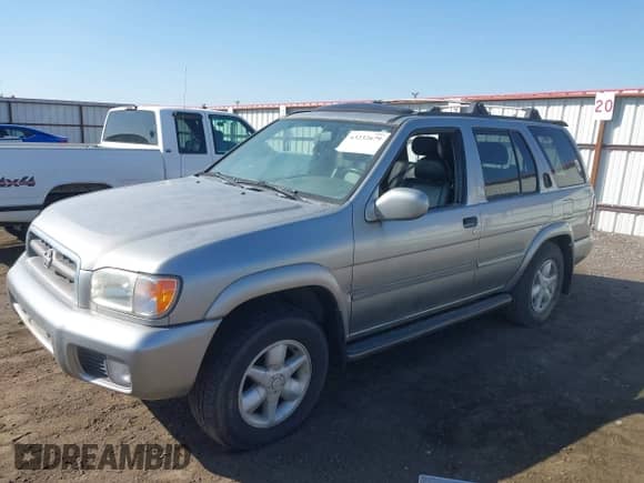 2001 Nissan Pathfinder SE с VIN JN8DR09Y21W601526, выставлен на аукционе IAAI как лот 43232679 с пробегом 142 822 миль миль и . История ставок и продаж доступна на DreamBid. Изображение 2.