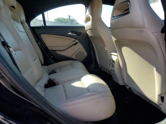 2018 Mercedes-Benz CLA 250 с VIN WDDSJ4EB6JN561725, выставлен на аукционе Copart как лот 81525485 с пробегом 149 860 миль миль и Списание • Salvage title. История ставок и продаж доступна на DreamBid. Изображение 10.