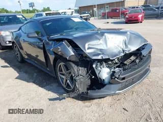 2024 Ford Mustang EcoBoost с VIN 1FA6P8TH2R5129871, выставлен на аукционе IAAI как лот 42722564 с пробегом 5 157 миль миль и . История ставок и продаж доступна на DreamBid. Изображение 1.