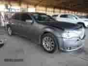 2012 Chrysler 300 Limited с VIN 2C3CCACGXCH309692, выставлен на аукционе Copart как лот 41650025 с пробегом 186 125 миль миль и Списание • Salvage title. История ставок и продаж доступна на DreamBid. Изображение 4.