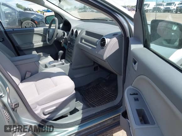 2005 Ford Freestyle SE with VIN 1FMDK01145GA06509, listed as a IAAI auction lot 43010584 with 172,121 mi miles and . Bid and sale history available at DreamBid. Image 5.