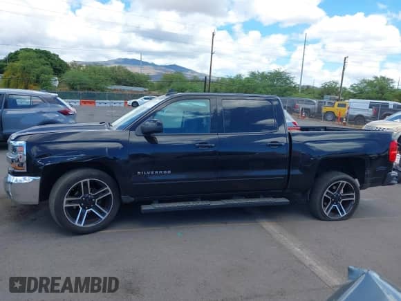 2017 Chevrolet Silverado 1500 LT with VIN 3GCPCREC9HG239048, listed as a IAAI auction lot 42988747 with 141,289 mi miles and . Bid and sale history available at DreamBid. Image 14.