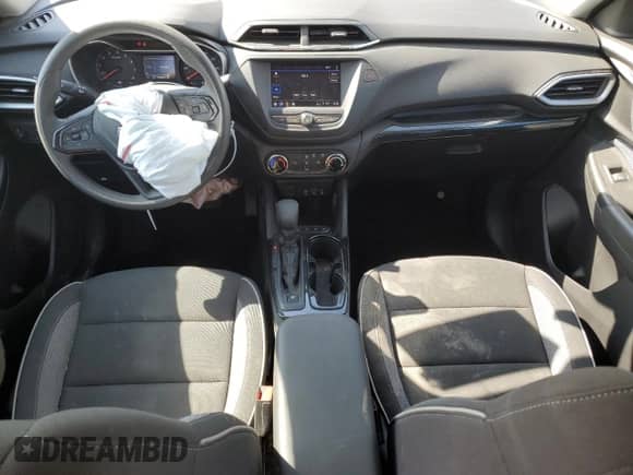 2023 Chevrolet TrailBlazer LS с VIN KL79MNSL0PB143901, выставлен на аукционе Copart как лот 67431325 с пробегом 38 552 миль миль и Списание • Salvage title. История ставок и продаж доступна на DreamBid. Изображение 8.