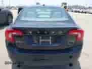 2012 Volvo S60 T5 с VIN YV1622FS7C2116145, выставлен на аукционе IAAI как лот 42560076 с пробегом 91 493 миль миль и . История ставок и продаж доступна на DreamBid. Изображение 17.