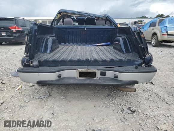 2007 Chevrolet Silverado 1500 Work Truck with VIN 3GCEC14X17G230159, listed as a Copart auction lot 68706035 with 244,610 mi miles and Clean title. Bid and sale history available at DreamBid. Image 6.