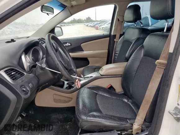 2014 Dodge Journey SE with VIN 3C4PDCAB0ET164203, listed as a Copart auction lot 81567685 with 149,521 mi miles and Salvage title. Bid and sale history available at DreamBid. Image 7.