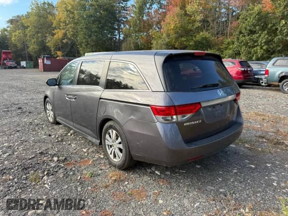 2015 Honda Odyssey EX с VIN 5FNRL5H45FB022153, выставлен на аукционе Copart как лот 86410005 с пробегом Не указан миль и Чистый • Clean title. История ставок и продаж доступна на DreamBid. Изображение 3.