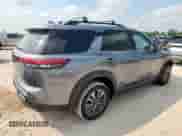 2025 Nissan Pathfinder SV с VIN 5N1DR3BB9SC223268, выставлен на аукционе Copart как лот 81390095 с пробегом 3 071 миль миль и Списание • Salvage title. История ставок и продаж доступна на DreamBid. Изображение 3.