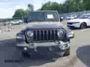 2024 Jeep Wrangler Sport S z VIN 1C4PJXAN9RW117133, wystawiony jako IAAI lot #42497915 z przebiegiem 9 754 mil mil oraz . Historia ofert i sprzedaży dostępna na DreamBid. Obrazek 12.