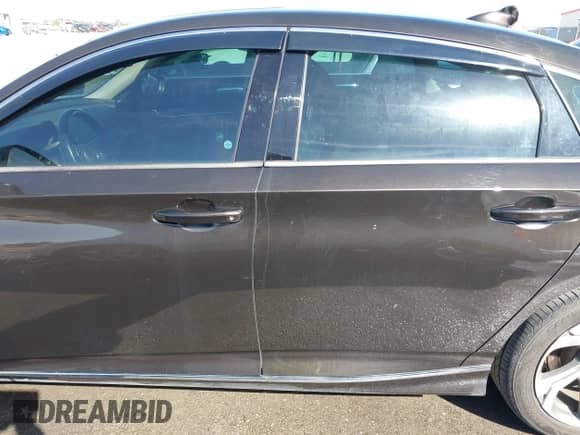 2018 Honda Accord EX-L with VIN 1HGCV2F6XJA027497, listed as a IAAI auction lot 41695138 with 88,104 mi miles and . Bid and sale history available at DreamBid. Image 14.