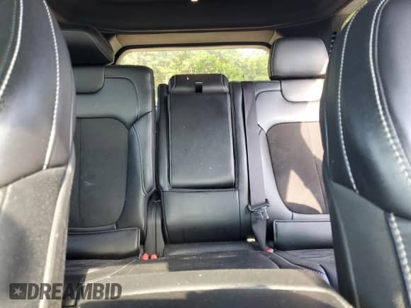 2023 Jeep Grand Cherokee Altitude z VIN 1C4RJHAG0PC593480, wystawiony jako Copart lot #62899745 z przebiegiem 33 715 mil mil oraz Szkoda całkowita • Salvage title. Historia ofert i sprzedaży dostępna na DreamBid. Obrazek 10.